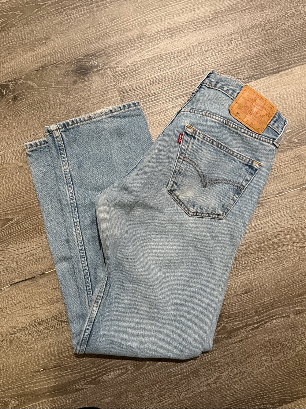 Levi's 501 Light Blue Classic Straight Jeans